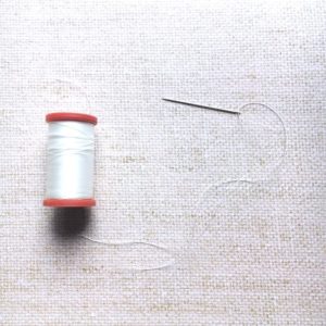 リボンレイ作りに使用している針と糸
